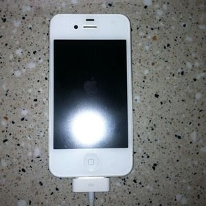 Iphone 4, 8 gigs. Great condition. With box.