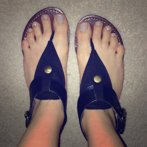 ❌SOLD IN BUNDLE❌ Stylish Sandals