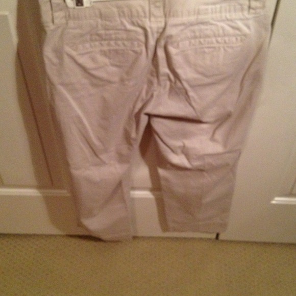 Khaki Capri pants🚫traded🚫