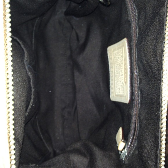 Coach purse - Picture 4 of 4