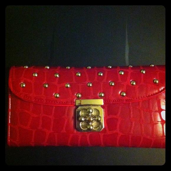 Red wallet
