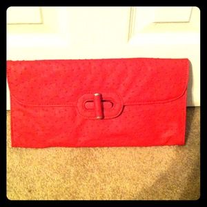 Red clutch