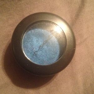 Mac eyeshadow