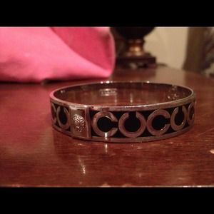 🚫 Sold !! Authentic Coach bracelt