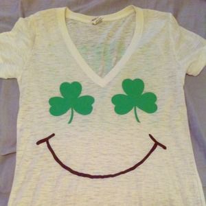 SOLD!!!! 💙Victoria's Secret Pink tee