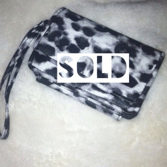 🚫Sold🚫iPhone 4/4s phone holder with side wallet