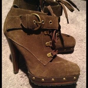 Colin Stuart Suede Boots