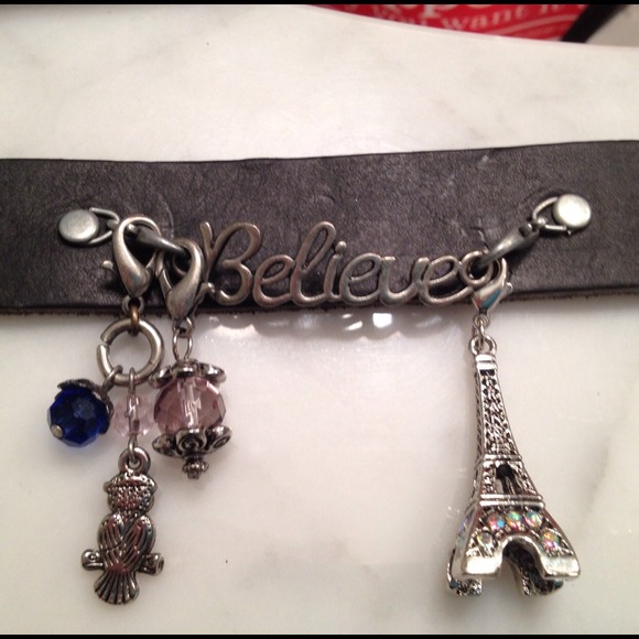 Leather bracelet - Picture 2 of 2