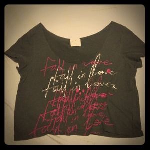 American Eagle crop shirt. Size small! Warn twice