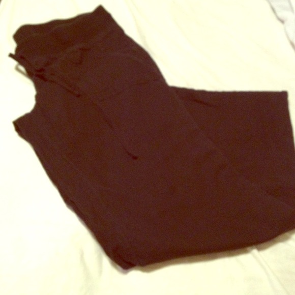 A pea in the pod black wide leg linen pants