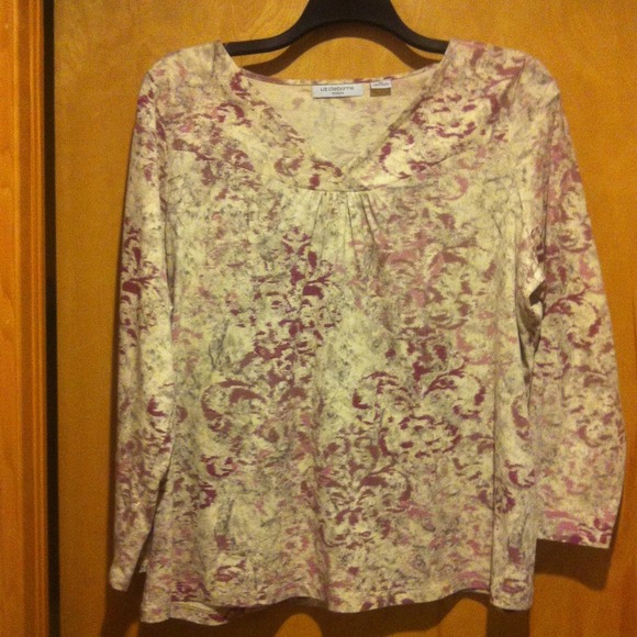 🌟SOLD🌟Liz Claiborne shirt Plus size 🌸REDUCED