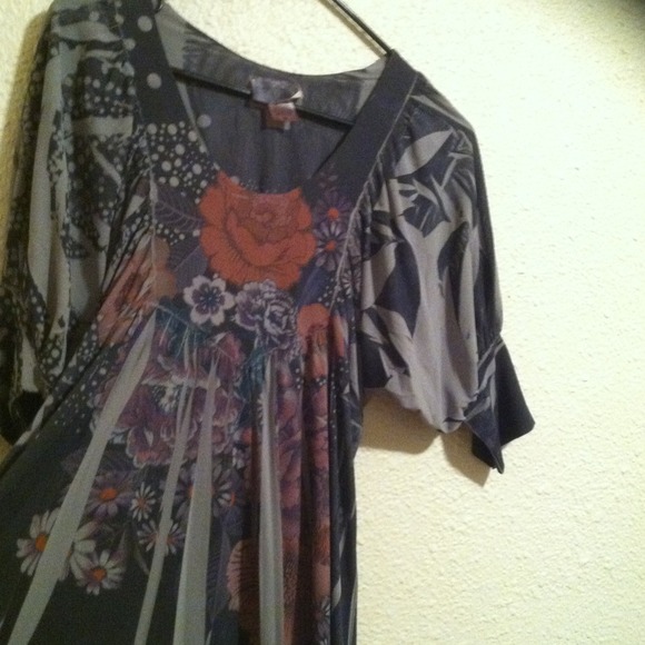 Blouse - Picture 2 of 4