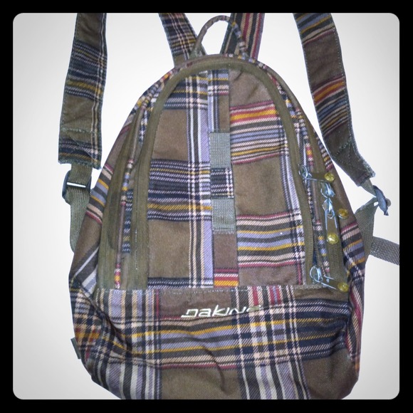 Dakine Handbags - 💋Trade to lucylou bundle deal Dakine handbag back