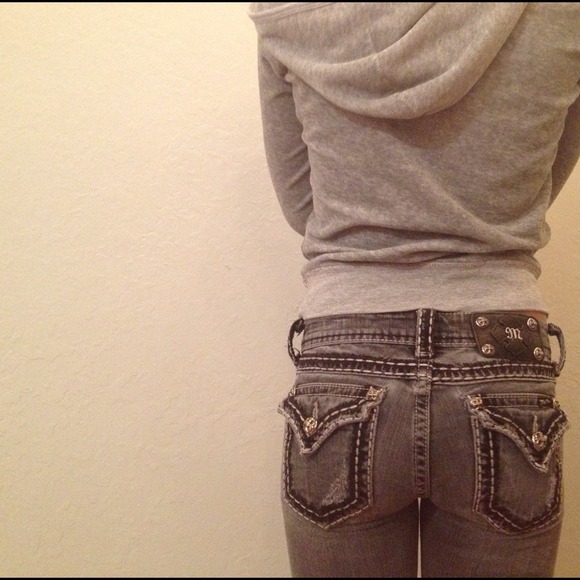 NEW PRICE REDUCTION ❗Size 25 Miss Me Jeans