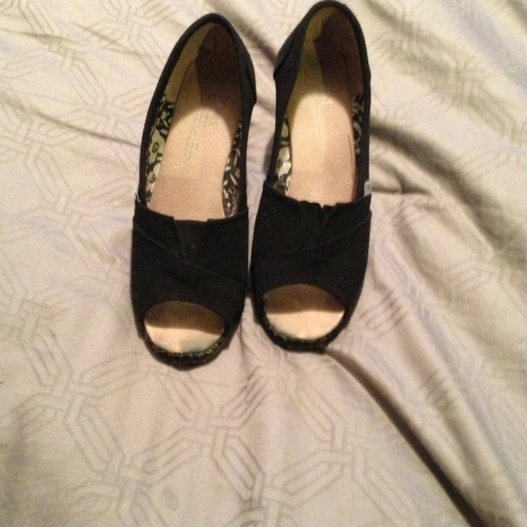 Toms 8 reserved for tracyr