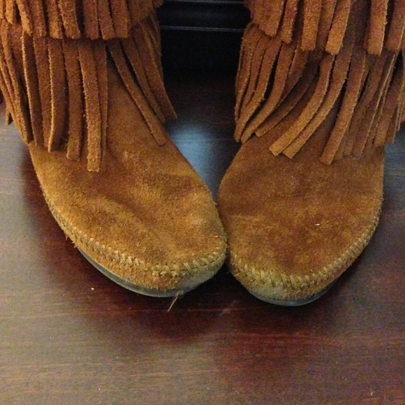 Sold🚫MINNETONKA your feet! - Picture 2 of 3