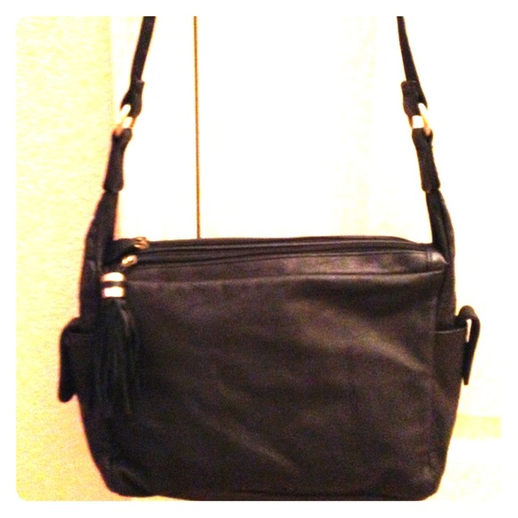 CLOSED FOR INVENTORY Black Cross-body Purse