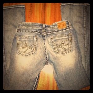 🎈Sold in bundle🎈