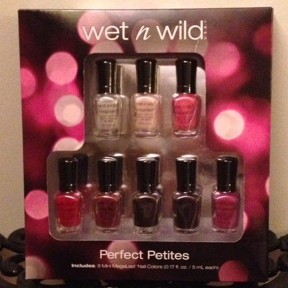 Wet n Wild "Perfect Petites"