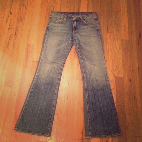 Flattering Seven For All Mankind Jeans Sz 28