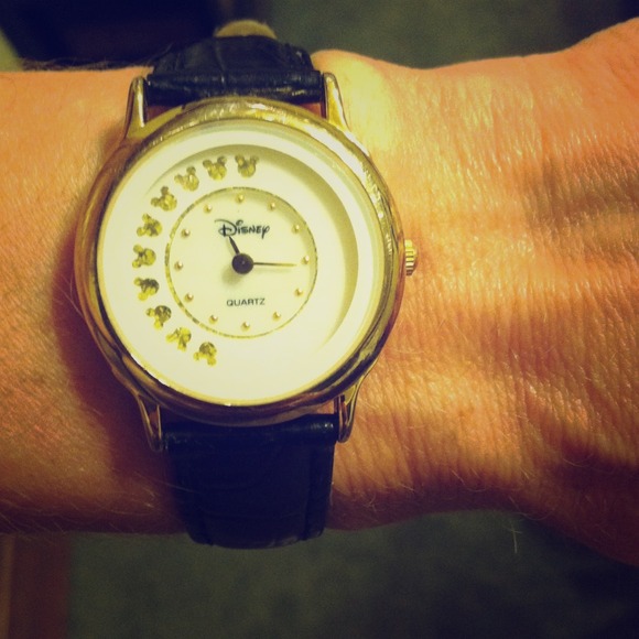 NOT AVAILABLE Mickey Mouse watch