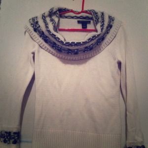 White house Black market small warm sweater