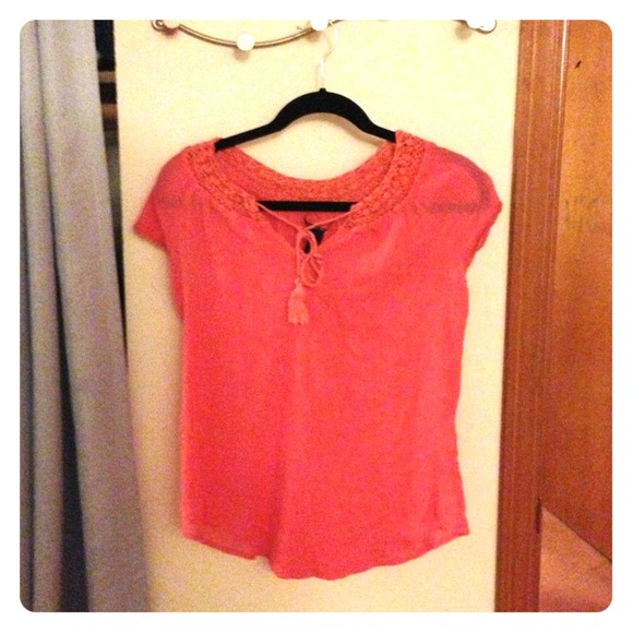 Lucky Brand coral short sleeve flowy top