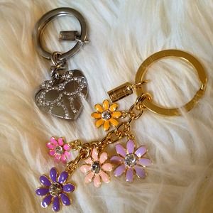 Coach flower key/purse charm holder