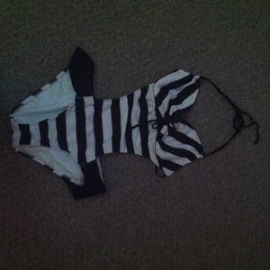 Cute black and white one piece bathing suit