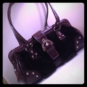 ✂REDUCED✂Kathy Van Zeeland faux fur handbag