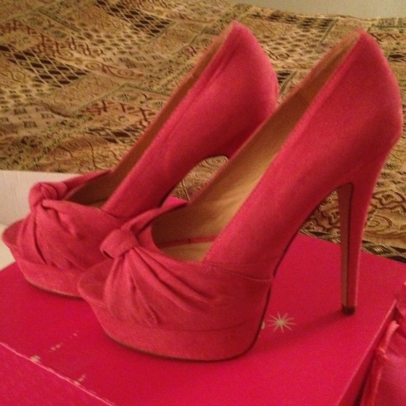 Shoe-dazzle pink pumps - Picture 3 of 4