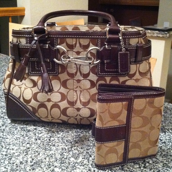 BUNDLE SOLD! Coach small brown tote and wallet