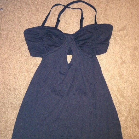 Sold in a bundle. Lululemon Hot but Not Hot Tank.