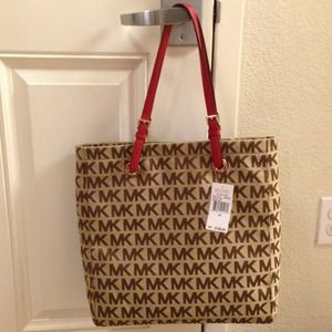 Michael Kors Tote 💯% Authentic