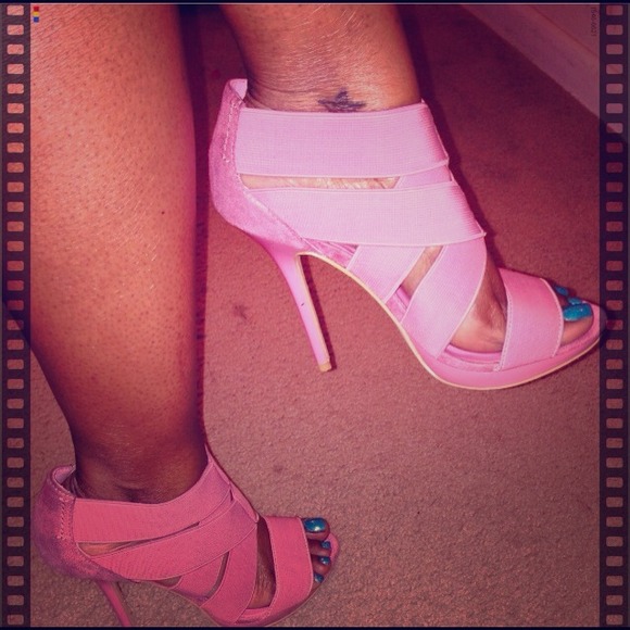 👠BUNDLE👠 💕BAKERS "AMANDA" PLATFORM DRESS SHOE💕