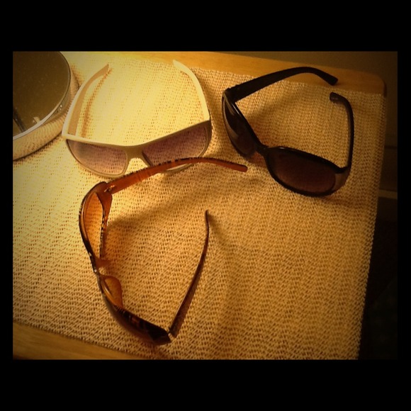 🎀SOLD🎀 Sun glasses bundle