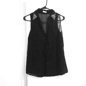 Black Sleeveless Shirt
