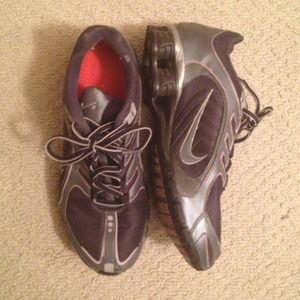 Women's Nike Shox Size 10
