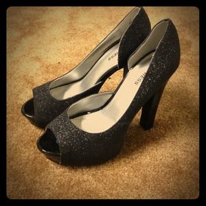 Express heels