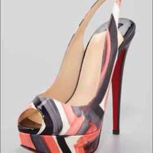 Red bottoms🚫🚫SOLD🚫🚫