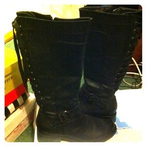Tall shaft laced boot