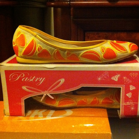Glam fruit ballerina