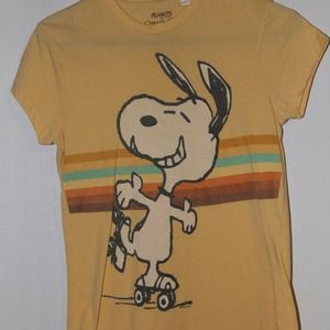 Snoopy t-shirt
