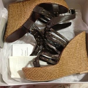 Brand New - Bakers Sandal wedges size 9