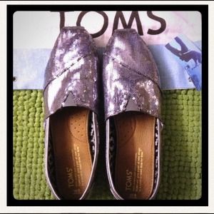 🎀RESERVED🎀 @glimmerofhope