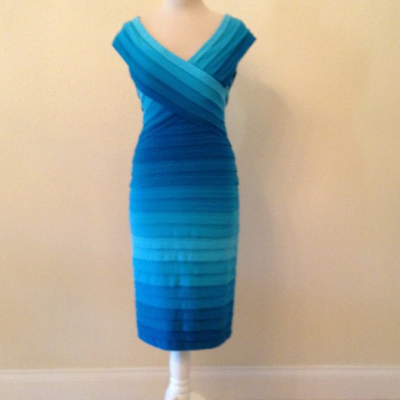 Tadashi blue shutter pleat dress