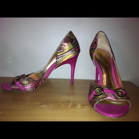Sexy pink heels.  SOLD!! - Picture 1 of 2