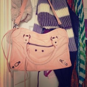 Pink studded fringe bag. No trades.