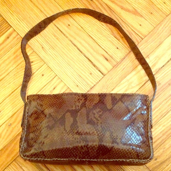 Handbags - Sold in bundle Saks Fifth Aveneue!! Bag!!