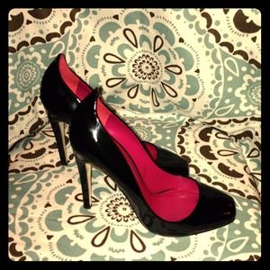  REDUCED Black Cavallini Pumps